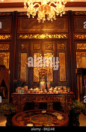 Altar in Rumah Bebe Peranakan Haus, Singapur Stockfoto