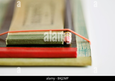 Eine Sammlung von alten Vintage Quittungen Bücher. Stockfoto