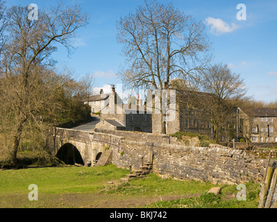 Airton in Craven, Quaker Dorf auf den Fluss Aire, der Yorkshire Dales, England Stockfoto