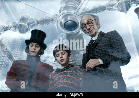 CHARLIE UND DIE SCHOKOLADENFABRIK (2005) MIT MICHAEL JACKSON, FREDDIE HIGHMORE, DAVID KELLY CCFA 002-006 Stockfoto