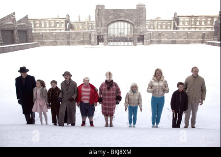 CHARLIE UND DIE SCHOKOLADENFABRIK (2005) JAMES FOX, JULIA WINTER, FREDDIE HIGHMORE, DAVID KELLY, PHILIP WIEGRATZ, FRANZISKA Stockfoto