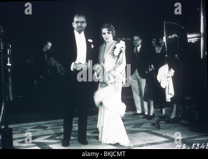 DOUGLAS FAIRBANKS PORTRAIT MIT MARY PICKFORD DOUF 004 Stockfoto