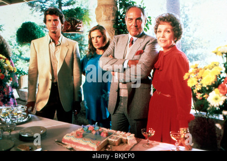 FALCON CREST (TV) LORENZO LAMAS, ANA ALICIA, STEPHEN ELLIOTT, JANE WYMAN FALC 016 Stockfoto