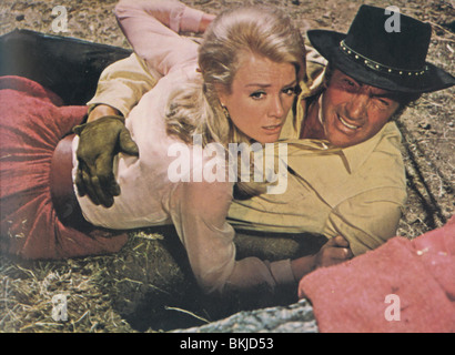 5 CARD STUD (1968) INGER STEVENS, DEAN MARTIN FCSD 001FOH Stockfoto