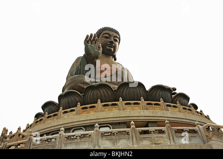 Tian Tan Buddha, auch bekannt als Big Buddha, ist eine große Bronzestatue des Buddha.Located bei Ngong Ping, Lantau Island, Hong Kong Stockfoto