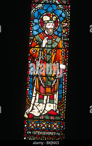 England, London, Allerheiligen, Buntglas Kirchenfenster Darstellung St. Athanasius von Alexandria Stockfoto