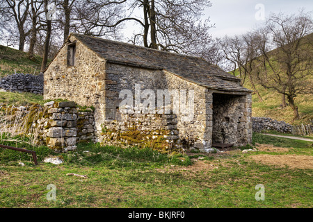 Ein altes "Steinhäuser" Bauernhof Scheune in der Nähe von Malham, Yorkshire Dales. Stockfoto