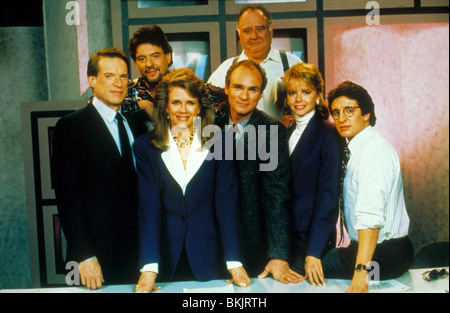 MURPHY BROWN (TV) CHARLES KIMBROUGH, ROBERT PASTORELLI, CANDICE BERGEN, JOE REGALBUTO, PAT CORLRY, FAITH FORD, GRANT SHAUD MBN Stockfoto