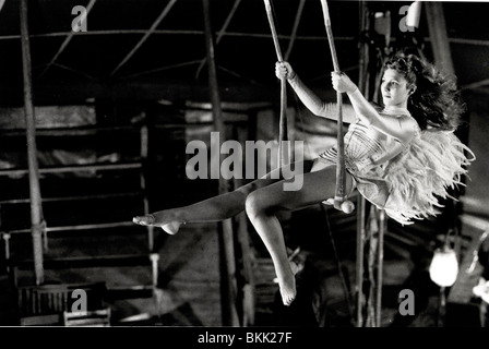 WINGS OF DESIRE (1988) DER HIMMEL UBER BERLIN (ALT) SOLVEIG DOMMARTIN WODR 001 P Stockfoto