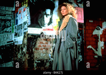 WINGS OF DESIRE (1988) DER HIMMEL UBER BERLIN (ALT) SOLVEIG DOMMARTIN WODR 001 Stockfoto