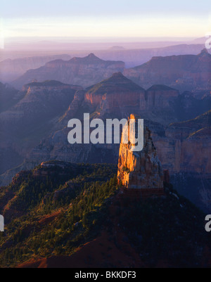 Mount Hayden bei Sonnenaufgang aus Point Imperial North Rim Grand Canyon USA Stockfoto