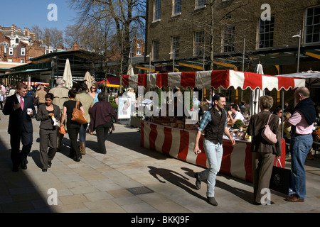 einen neuen öffentlichen Platz direkt an der Kings Road in Chelsea, london Stockfoto