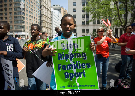 Gewerkschaftsmitglieder, Immigranten und ihren Anhängern Kundgebung gegen Arizona Bill SB 1070 in Lower Manhattan in New York Stockfoto