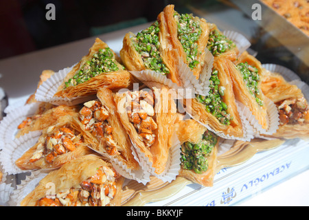 Türkei, Istanbul, Sultanahmet, Sultan Ahmet, Bäckerei, Süßigkeiten, türkische Baklava Stockfoto