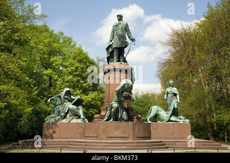 Statue von Bismarck im Tiergarten, Berlin, Deutschland Stockfoto