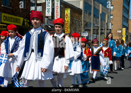 Griechischen Parade feiern die Unabhängigkeit Griechenlands in Montreal Kanada Stockfoto