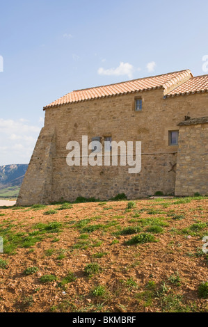 Alten umgebauten Stein landwirtschaftliches Gebäude in der Nähe der Stadt von Millau Aveyron Midi-Pyrenäen-Frankreich Stockfoto