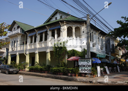 Eine restaurierte Kolonialzeit in Kampot, Kambodscha, jetzt ein Hotel zu errichten, die Bokor Mountain Lodge Stockfoto