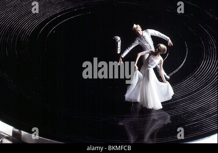 DER FREUND (1971) FREUND (ALT) CHRISTOPHER GABLE, TWIGGY LAWSON BOY 022 Stockfoto