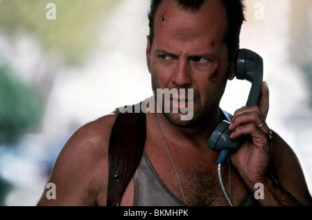 STIRB LANGSAM: MIT EINER RACHE (1995) STERBEN SCHWER 3 (ALT) BRUCE WILLIS DHD3 002 L Stockfoto