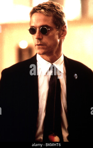 STIRB LANGSAM: MIT EINER RACHE (1995) STERBEN SCHWER 3 (ALT) JEREMY IRONS DHD3 020 Stockfoto