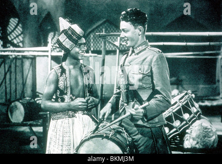 DIE TROMMEL (1938)-SABU, DESMOND TESTER TROMMEL 014 Stockfoto