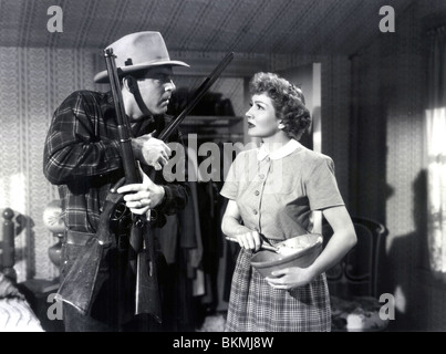 DAS EI UND ICH (1947) FRED MACMURRAY, CLAUDETTE COLBERT EGI 014 P Stockfoto