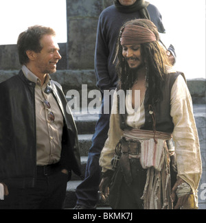 SCHMIERFILMBILDUNG O/S "PIRATES OF THE CARIBBEAN: THE CURSE OF THE BLACK PEARL" (2003) MIT JERRY BRUCKHEIMER (PRO), MICHAEL JACKSON CREDIT Stockfoto