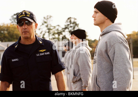 DER WÄCHTER (2006) KEVIN COSTNER, ASHTON KUTCHER GDIN 001-24 Stockfoto