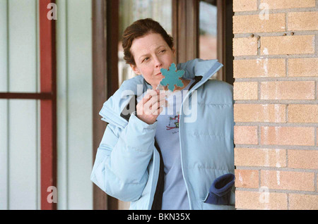 SNOW CAKE (2006) SIGOURNEY WEAVER SCHNEE 001-02 Stockfoto