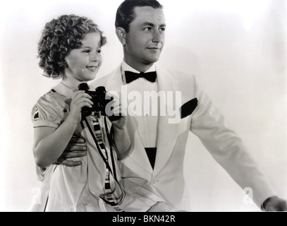 BLINDER PASSAGIER (1936) SHIRLEY TEMPLE, ROBERT JUNGE STAW 001 P Stockfoto