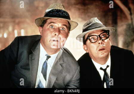 DAS RIVIERA TOUCH (1966) ERNIE WISE, ERIC MORECAMBE TTRT 010 Stockfoto