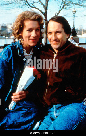 WIRKLICH WAHNSINNIG TIEF (1990) JULIET STEVENSON, MICHAEL MALONEY TMD 001 Stockfoto