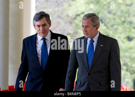 Präsident George w. Bush und der britische Premierminister Gordon Brown im Weißen Haus Stockfoto