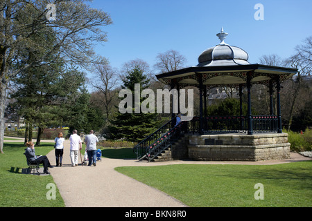 viktorianische Musikpavillon im Pavillon Gärten Buxton Derbyshire England UK Stockfoto