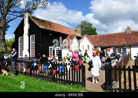 Grundschule Veranstaltungsort, The Ickwell May Day Festival, Ickwell Green, Ickwell, Bedfordshire, England, Vereinigtes Königreich Stockfoto