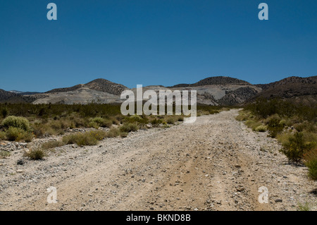 Hang, Position der Terrasse zeigt Federn Mine auf der Ostseite der San Bernardino Mountains in Kalifornien Stockfoto