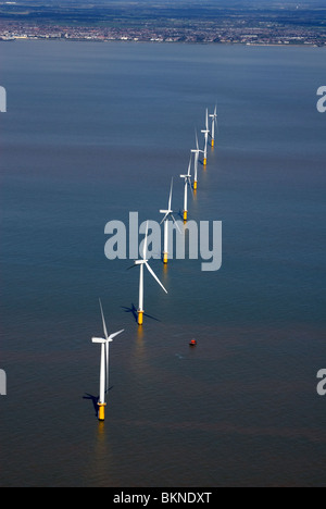 Turbinen der Offshore-Windpark Gunfleet Sands aus Clacton, Essex UK in der Nordsee Stockfoto