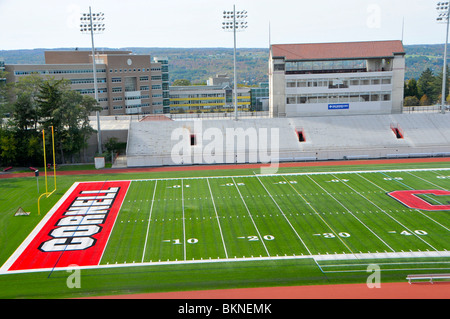 Fußball-Stadion Cornell University Campus Ithaca New York Finger Lakes Region Schoellkopf Memorial Stockfoto