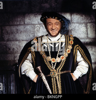 WEITERMACHEN SIE HENRY (1972) SID JAMES COHY 001 O/S Stockfoto