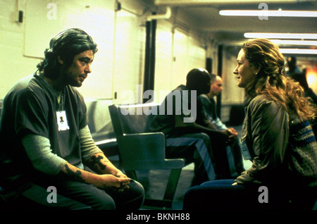 21 GRAMM (2003) BENICIO DEL TORO, MELISSA LEO 21GR 001-04 Stockfoto