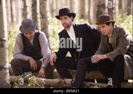 DIE ERMORDUNG DES JESSE JAMES DURCH DEN COWARD ROBERT FORD (2007) JEREMY RENNER, BRAD PITT, SAM ROCKWELL AJJE 001-02 Stockfoto