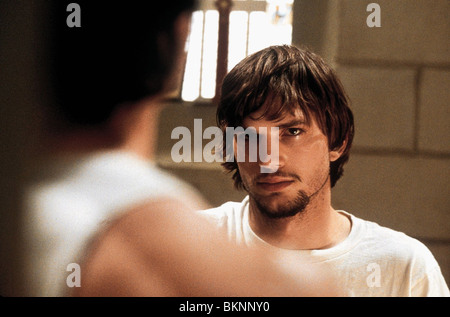 DER SCHMETTERLING EFFEKT (2004) ASHTON KUTCHER BTFE 001-23 Stockfoto