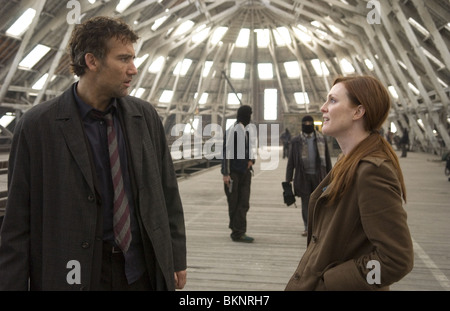CHILDREN OF MEN (2006) CLIVE OWEN, JULIANNE MOORE CDOM 001-10 Stockfoto