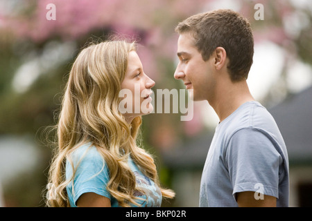 DISTURBIA (2007) SARAH ROEMER, SHIA LABEOUF DTBA 001-07 Stockfoto