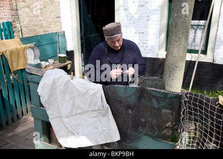 Menschen wieder anschließt Leben in Urk Dorf, Zuiderzee Museum, Enkhuizen, Niederlande Stockfoto
