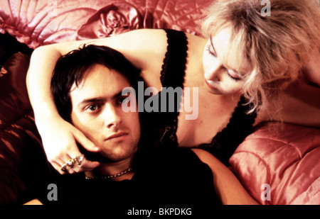 AUFERSTEHUNG MANN (1998) STUART TOWNSEND, GERALDINE O'RAWE RSRM 005 Stockfoto