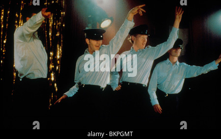 DER VOLLE MONTY (1997)-HUGO SPEER, STEVE HUISON, ROBERT CARLYLE FMY 134 Stockfoto