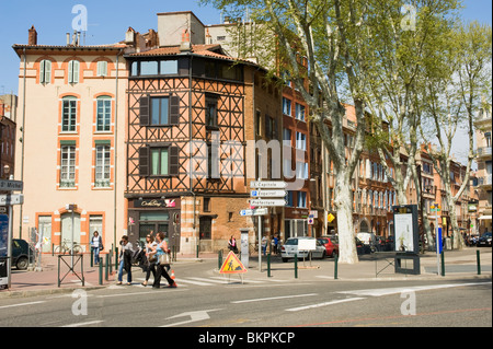 Die schöne französische Architektur der Ort du Salin in Toulouse Haute-Garonne Midi-Pyrenäen-Frankreich Stockfoto