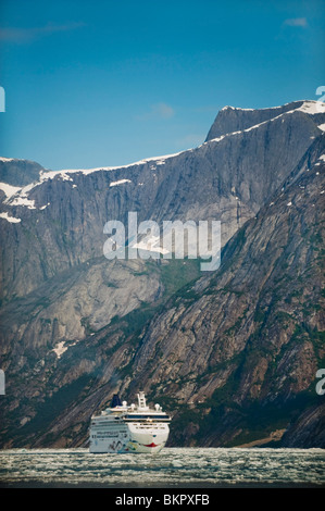 Norwegian Cruise Line * Stern * in der Nähe von Dawes Gletscher in Endicott Arm, Tracy Arm - Fords Terror Wildnis, Südost-Alaska Stockfoto